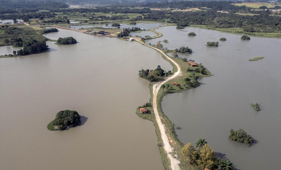 Implantação do projeto da Reserva Hídrica do Futuro de Curitiba no bairro Umbará. Curitiba, 17/05/2024.