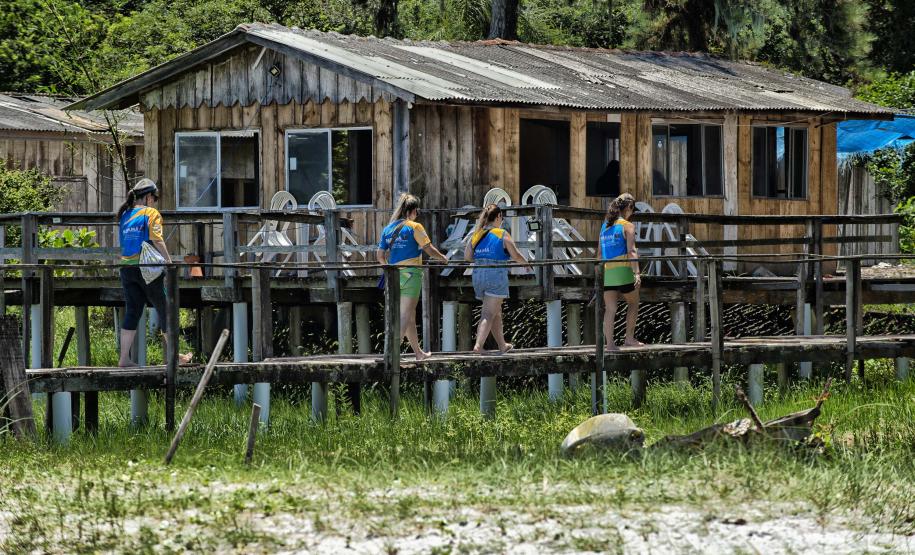 IAT começou a instalar placas educativas para preservar a fauna nativa da Ilha do Mel