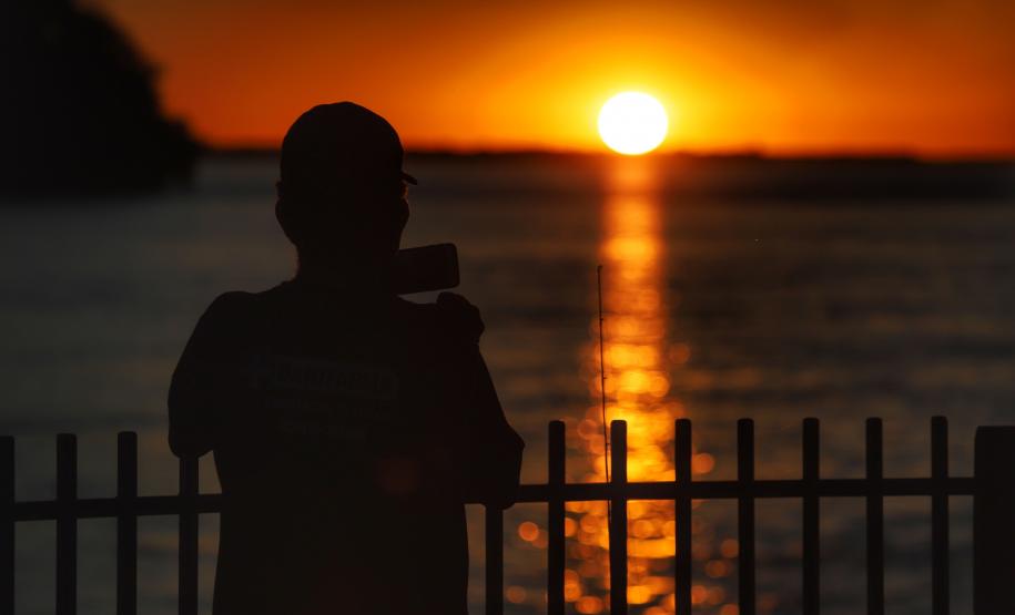 Janeiro quente: quase todo Paraná teve temperaturas dentro ou acima da média do mês