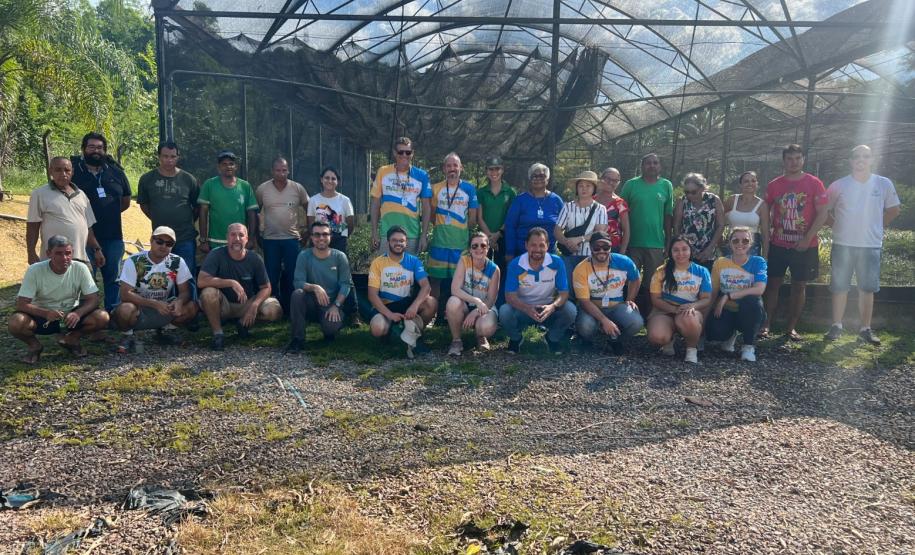 Um Dia no Viveiro: ação em Morretes mostra como é produção de mudas do IAT