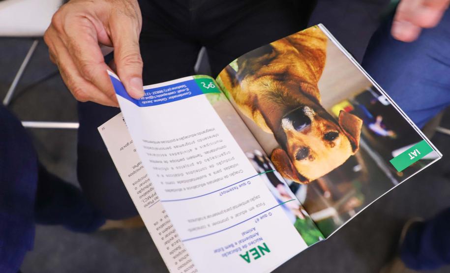 Estado distribui no Paraná Mais Cidades cartilhas de como tonar um município sustentável