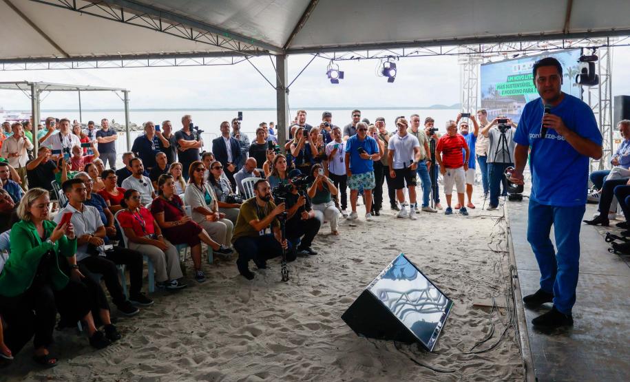 Ratinho Junior libera obras da 1ª fase de requalificação da orla de Pontal do Paraná
