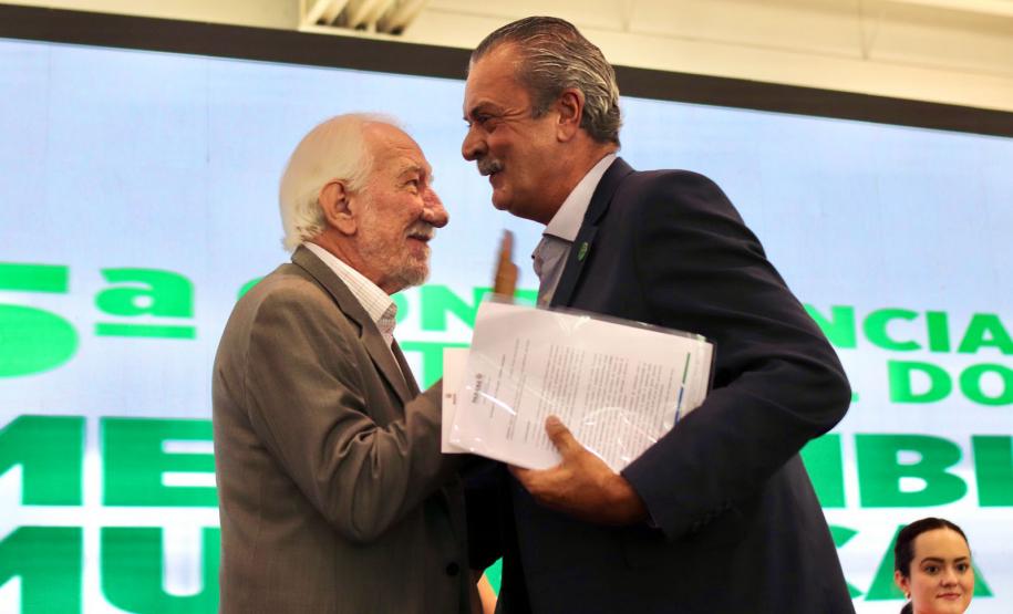 Na abertura do evento nesta quarta-feira em Curitiba, o vice-governador enfatizou que o Paraná se tornou o estado mais sustentável do Brasil a partir do equilíbrio entre desenvolvimento econômico, social e sustentável.