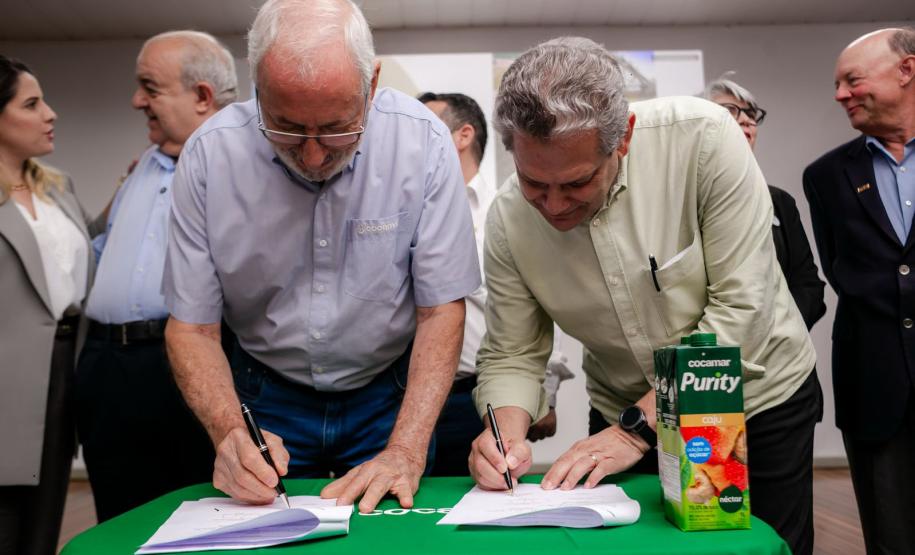 Acordo do Estado e Instituto de Nebraska levará irrigação sustentável ao Noroeste do Paraná