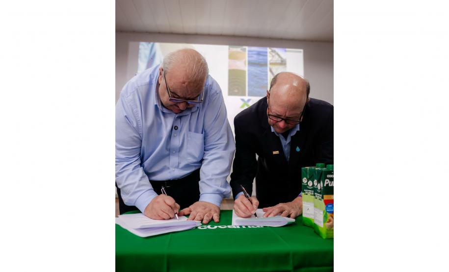 Acordo do Estado e Instituto de Nebraska levará irrigação sustentável ao Noroeste do Paraná