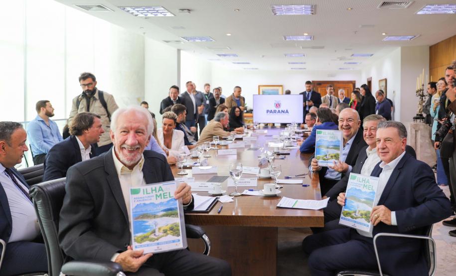 Novo marco regulatório da Ilha do Mel avança com instituição de comitê gestor