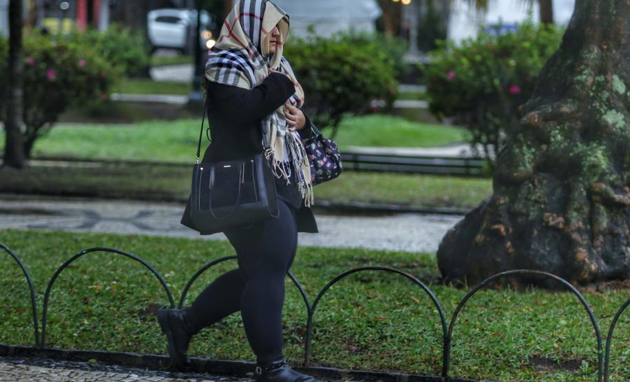 Primeira onda de frio intenso terá temperaturas na faixa de 0°C no Paraná