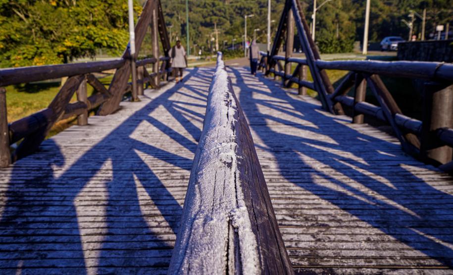 Com -7,8°C, quarta-feira teve menor temperatura do ano no Paraná e geada na Capital