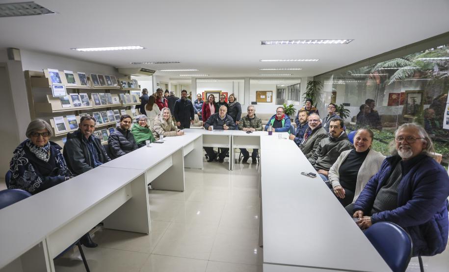 Paraná fortalece parceria com Embrapa Florestas em pesquisa para conservação da Araucária