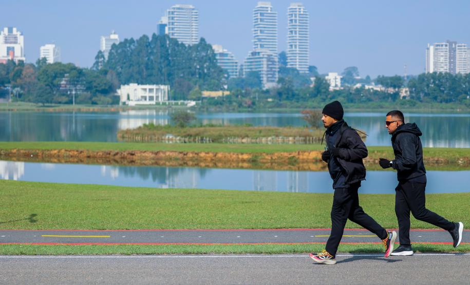 Com previsão de geada, temperaturas começam a cair nesta segunda-feira no Paraná