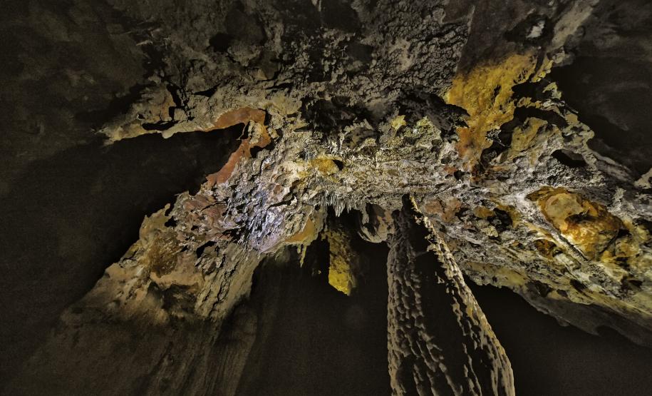 Parques Paraná: trilhas, grutas, montanhas, cachoeiras e muito verde para quem quer curtir o feriado perto da natureza.