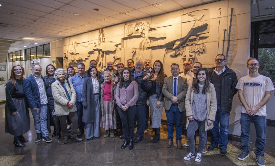 Greca participa de reunião do Conselho do Simepar e destaca excelência técnica do órgão