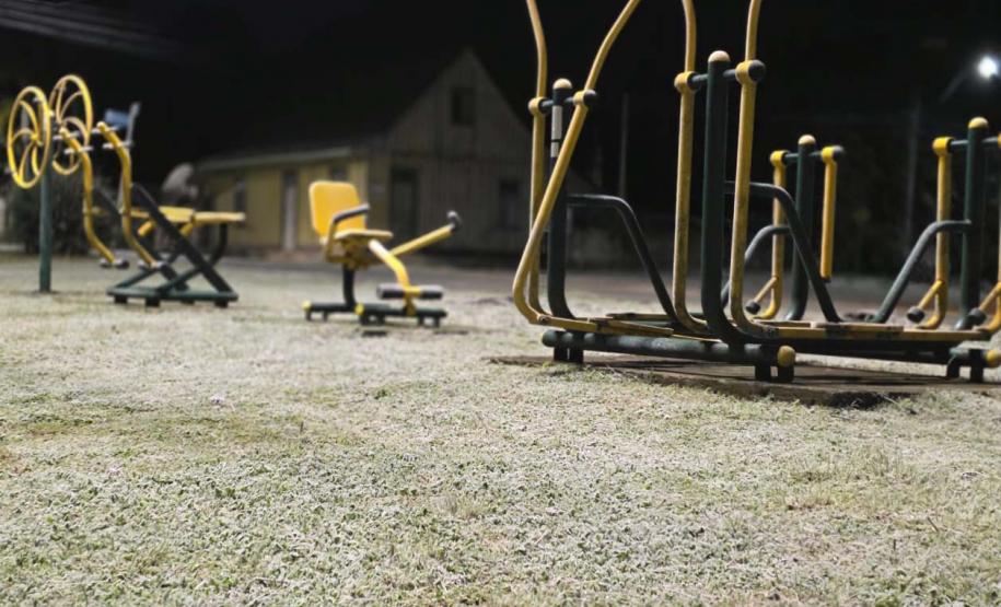 Com -7,8°C, quarta-feira teve menor temperatura do ano no Paraná e geada na Capital