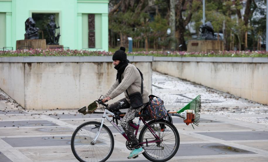 Após 2º dia de temperaturas negativas no Paraná, termômetros começam a subir