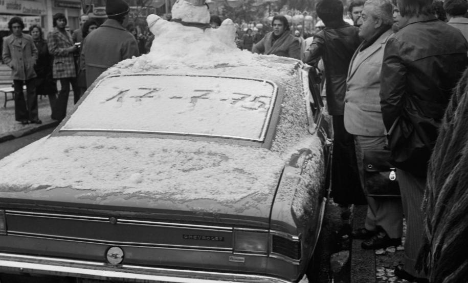 Há 50 anos, Curitiba ficava toda branca: Simepar explica o fenômeno da neve de 1975