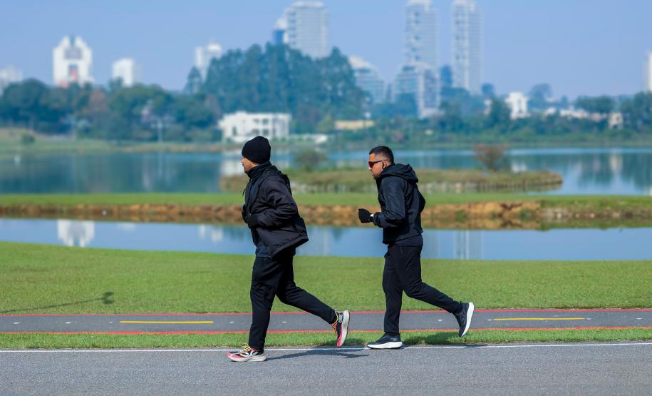 Fim de semana será de tempo estável e frio ameno no Paraná, aponta Simepar