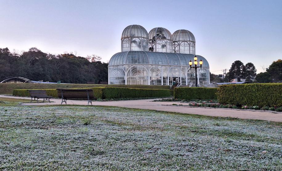 Dia mais frio do mês registra temperaturas negativas em quatro cidades paranaenses