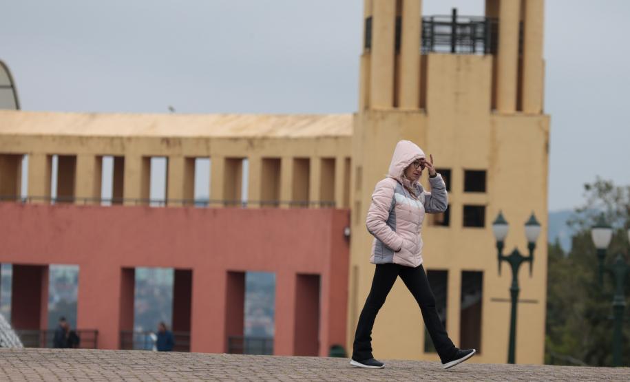 Após extremos nas temperaturas, Paraná terá frio até terça-feira, indica Simepar