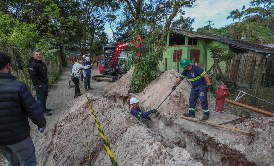 Saneamento, receptivo, praças e passarelas: obras na Ilha do Mel alcançam R$ 33,5 milhões