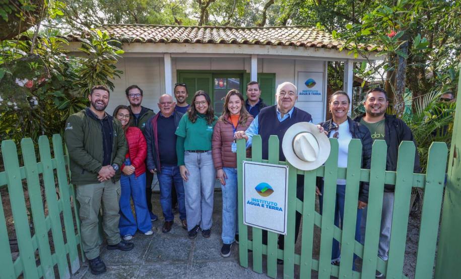Saneamento, receptivo, praças e passarelas: obras na Ilha do Mel alcançam R$ 33,5 milhões