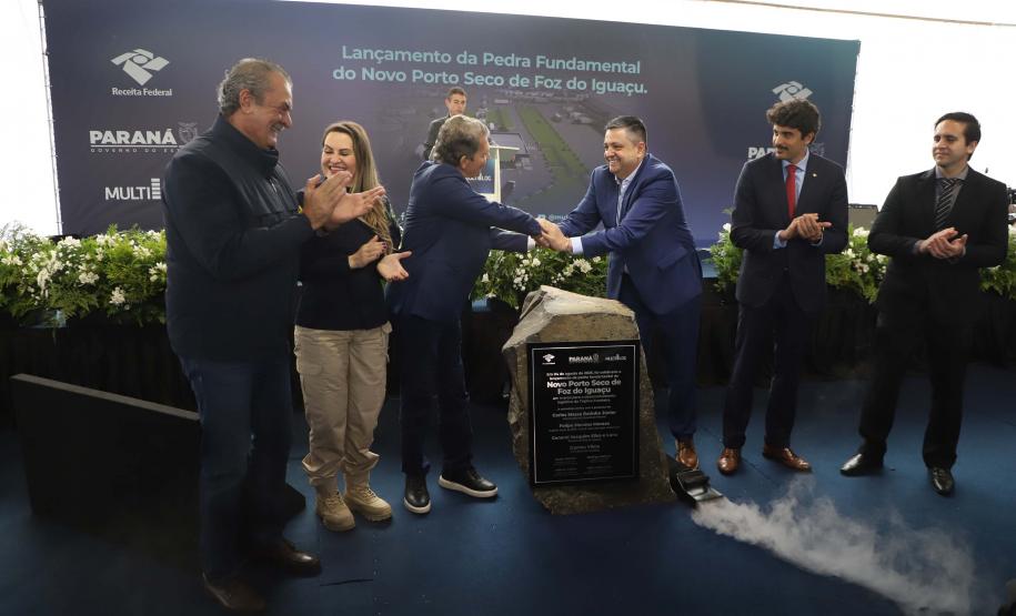 Com capacidade para 2 mil caminhões/dia, novo Porto Seco de Foz do Iguaçu será o maior da América Latina