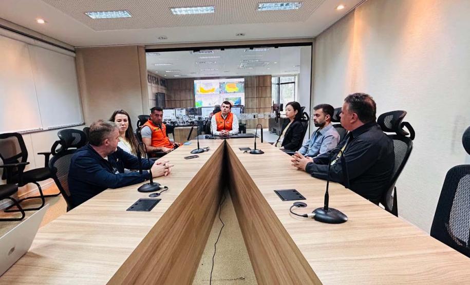 Alertas mais ágeis e precisos: meteorologista do Simepar passa a compor equipe da Defesa Civil