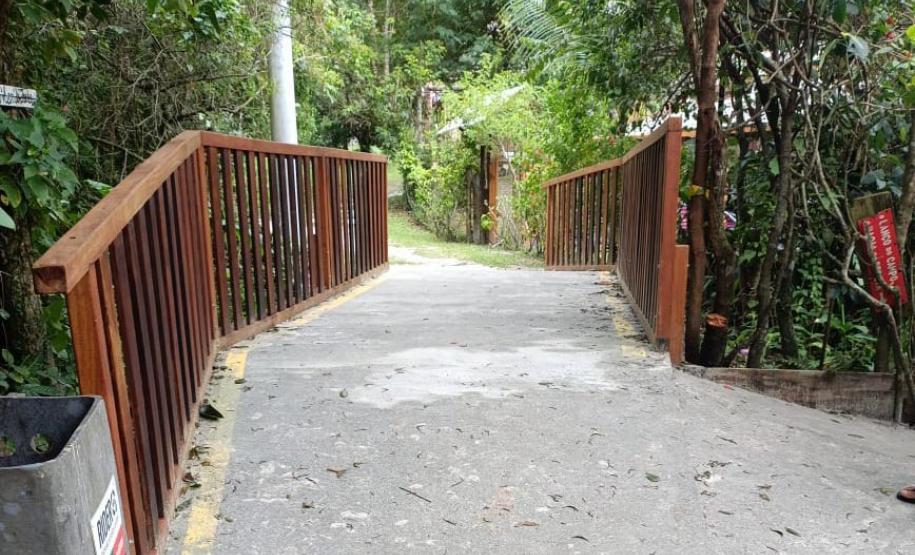 Passarela na Ilha do Mel