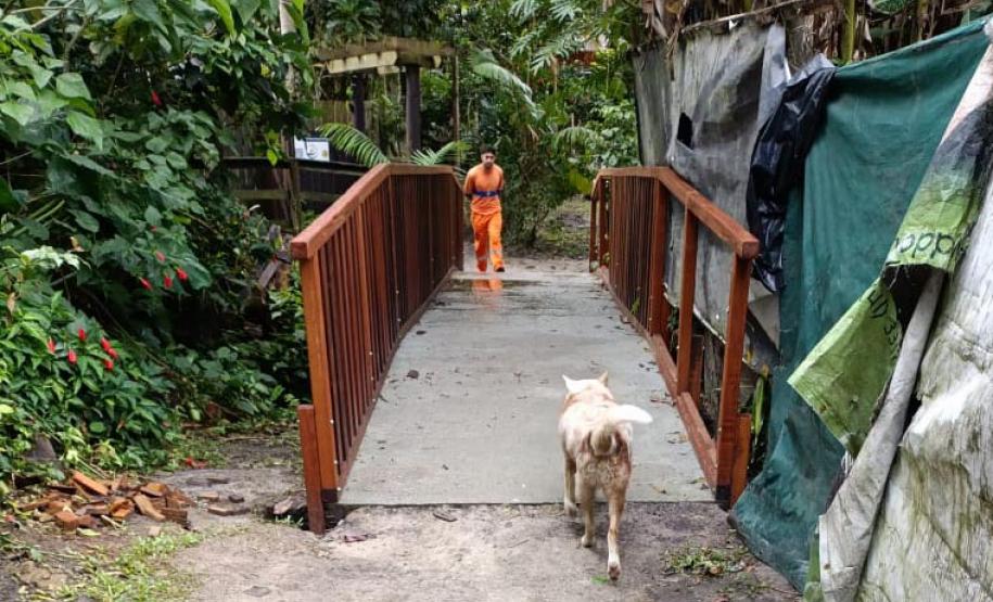 Passarela na Ilha do Mel