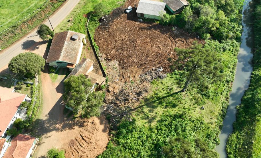 Instituto Água e Terra multou em R$ 25 mil a prefeitura de Cruz Machado pela utilização irregular de equipamentos do município para a prática de crimes ambientais