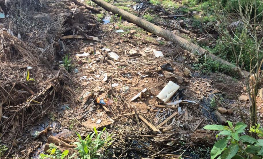 Instituto Água e Terra multou em R$ 25 mil a prefeitura de Cruz Machado pela utilização irregular de equipamentos do município para a prática de crimes ambientais