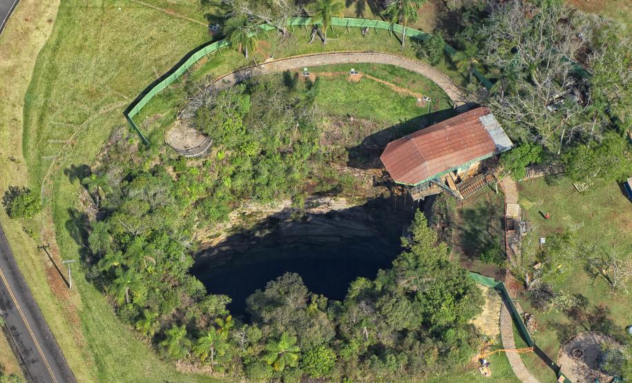 Em ritmo acelerado, obras do Elevador Panorâmico de Vila Velha alcançam 22%