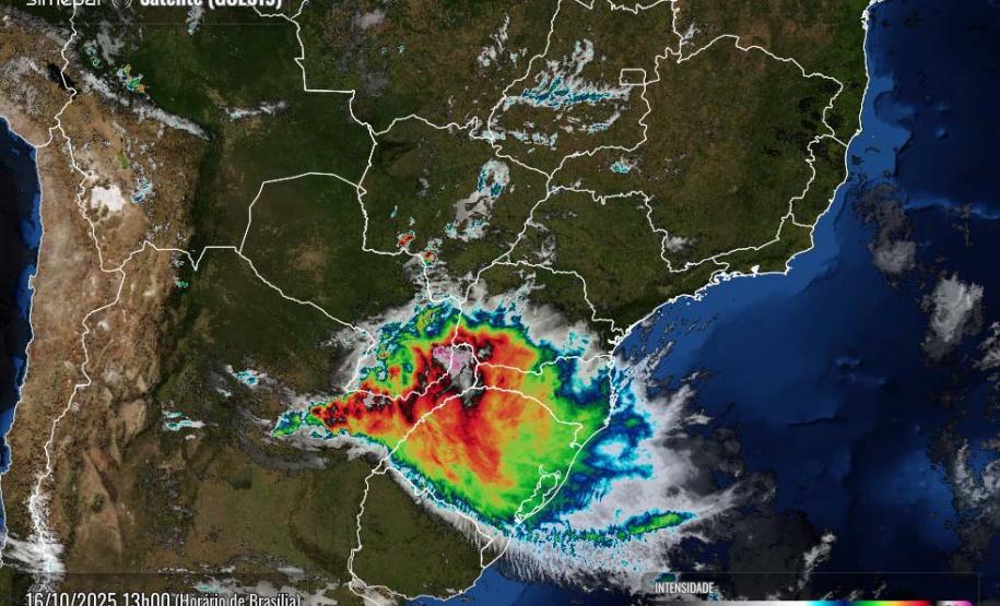 Cavado meteorológico traz chuva de volta ao Paraná e na sexta tempo segue instável