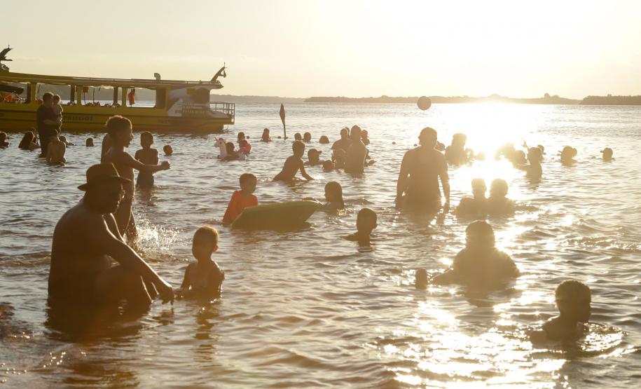 Após 2ª temperatura mais alta do ano e recordes de calor, Paraná terá nova frente fria