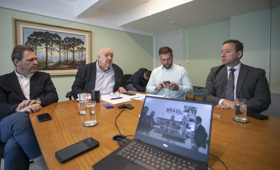 Paraná apresenta ações de sustentabilidade e rastreabilidade em reunião com embaixador do Brasil na União Europeia