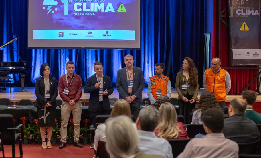 Conferência do Clima reúne prefeituras, apresenta dados meteorológicos e discute futuro