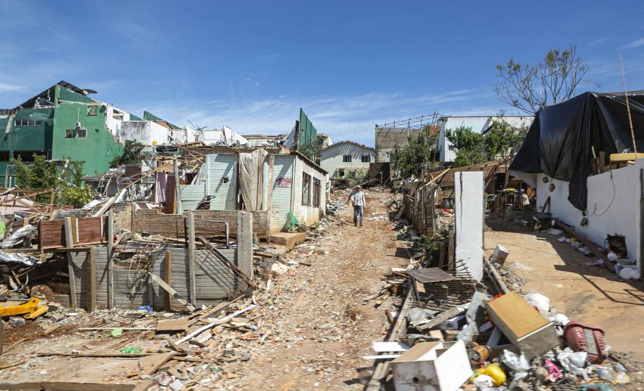 Estado dispensa licenças para agilizar reconstrução de casas e edificações em Rio Bonito do Iguaçu