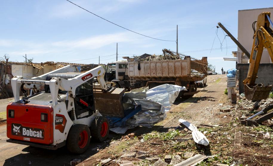 IAT define pontos para destinação dos resíduos gerados pelo tornado em Rio Bonito do Iguaçu