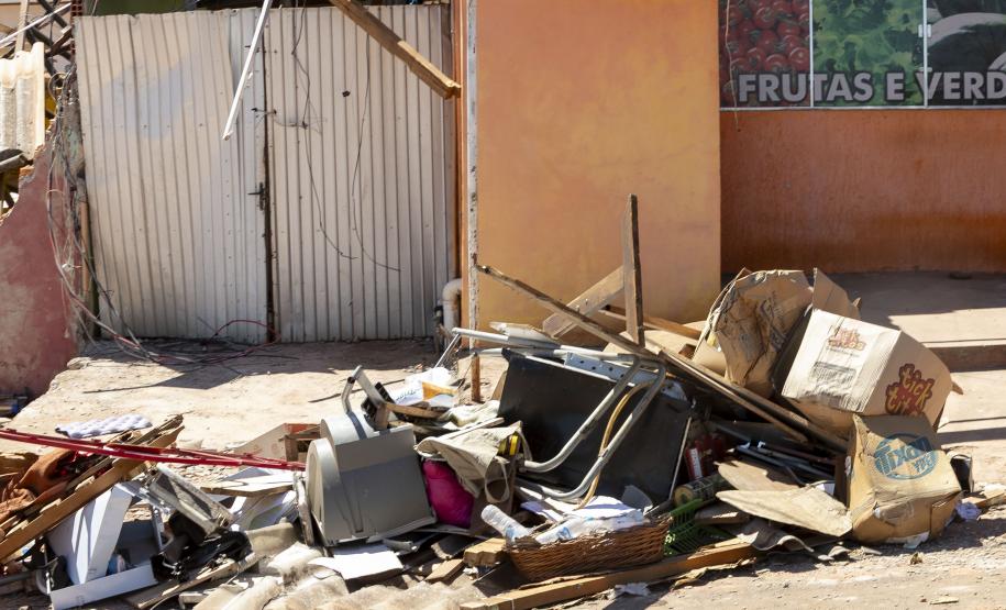 IAT define pontos para destinação dos resíduos gerados pelo tornado em Rio Bonito do Iguaçu