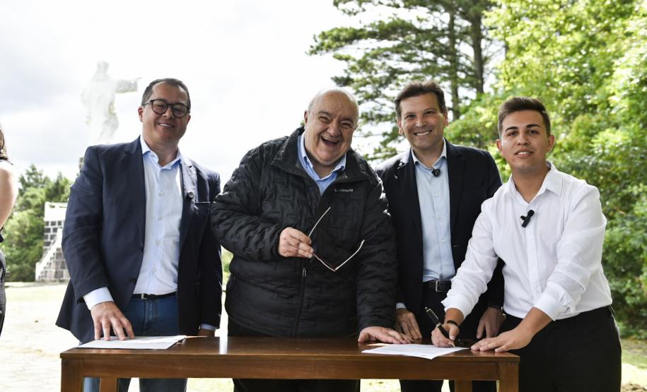 Estado firma convênios para ampliar áreas de preservação e fortalecer o turismo na Lapa