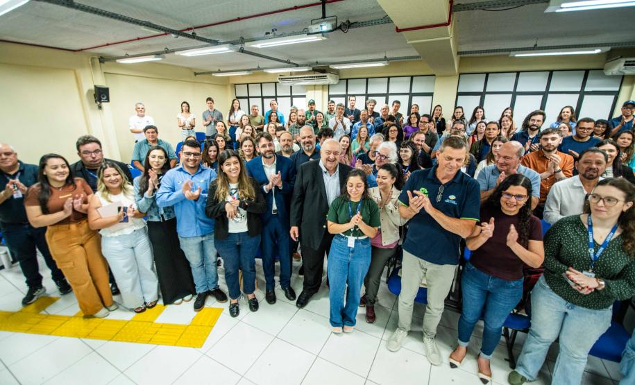 Instituto Água e Terra entregou nesta quinta-feira dez Planos de Manejo para as Unidades de Conservação (UCs). Nesta sexta-feira (12) será feito o repasse de 19 caminhonetes Ford Ranger