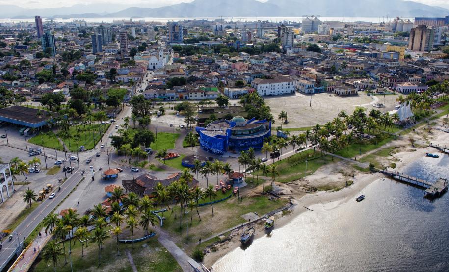 O Litoral do Paraná alcançou R$ 1,6 bilhão em investimentos públicos e privados ao longo de 2025, 246% superior ao movimentado em 2024.