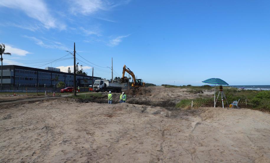 Já em andamento, obras de requalificação da orla de Pontal do Paraná vão melhorar balneários