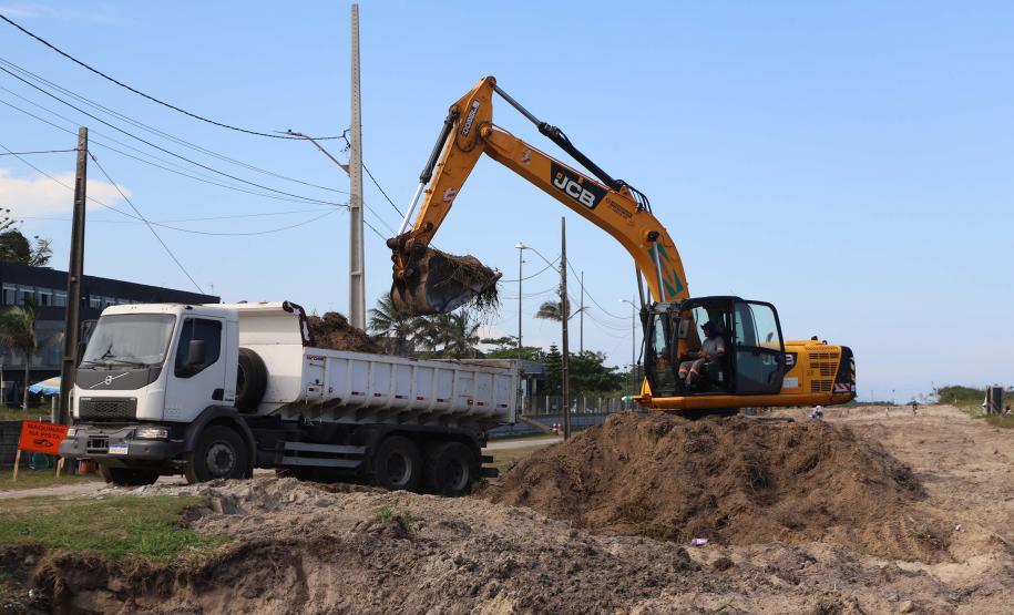 Já em andamento, obras de requalificação da orla de Pontal do Paraná vão melhorar balneários