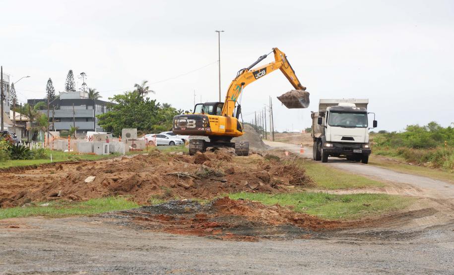 Já em andamento, obras de requalificação da orla de Pontal do Paraná vão melhorar balneários