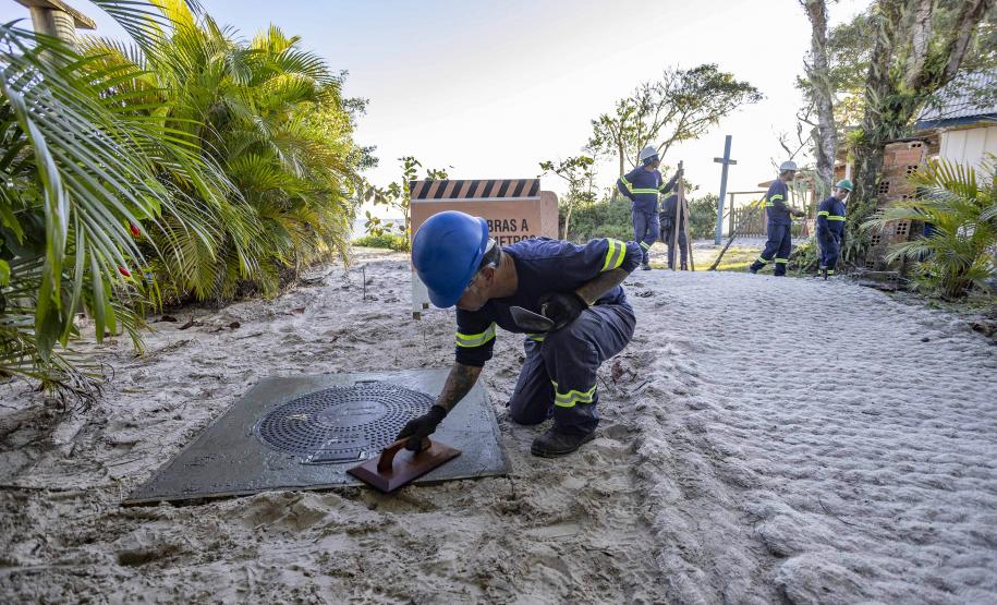 Obras de saneamento da Ilha do Mel alcançam 10% de execução, aponta IAT