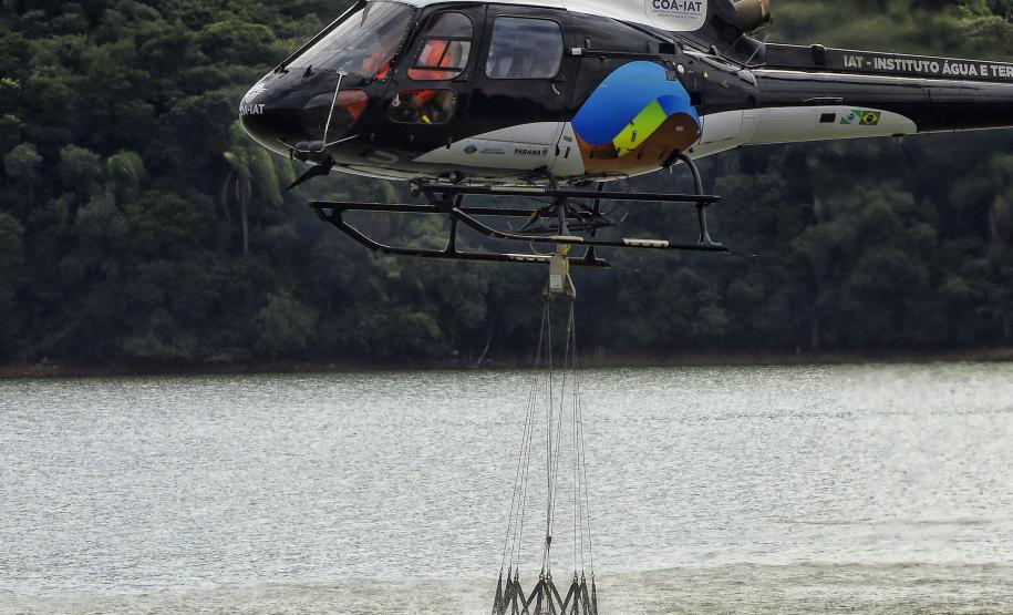 Centro de Operações Aéreas do IAT capacita pilotos para combate a incêndios