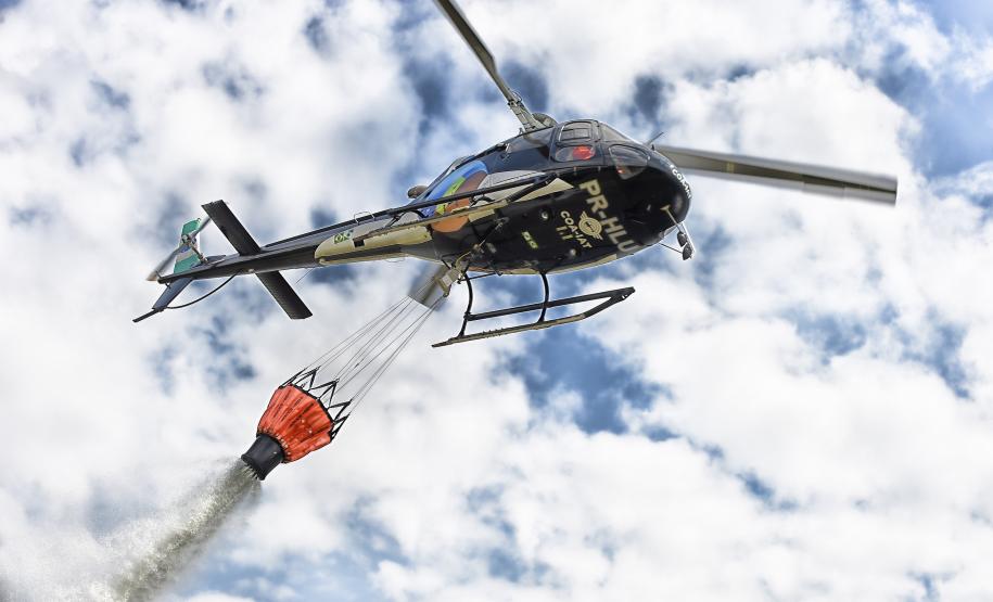 Centro de Operações Aéreas do IAT capacita pilotos para combate a incêndios