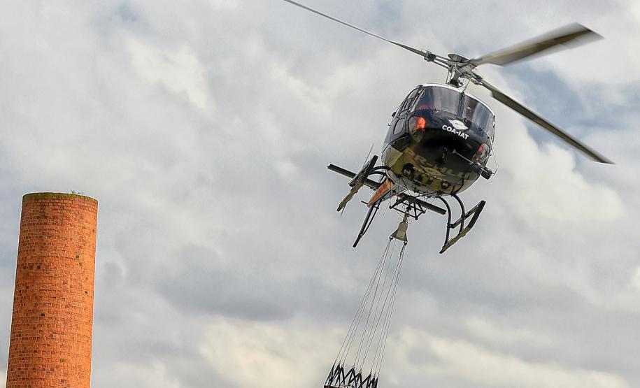 Centro de Operações Aéreas do IAT capacita pilotos para combate a incêndios