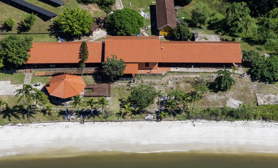 Ilha das Cobras é revitalizada e passa a abrigar a Escola do Mar no Litoral