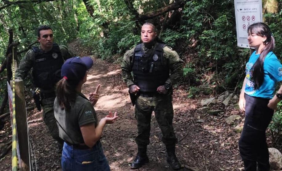 IAT e Polícia Militar multam 15 pessoas por acesso irregular ao Pico Paraná em um dia
